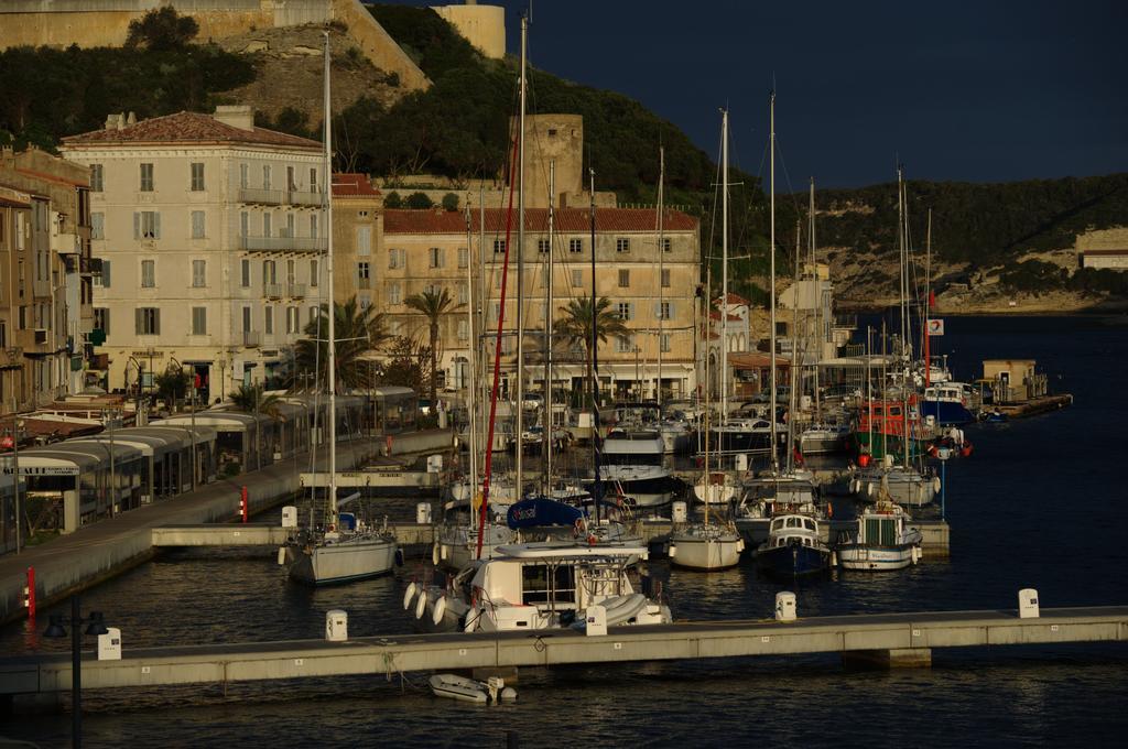 Les Appartements Du Port Bonifacio  Εξωτερικό φωτογραφία